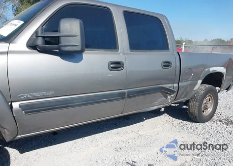 2006 Chevrolet Silverado 2500Hd Lt1 from USA, damaged, VIN 1GCHC23U06F122366